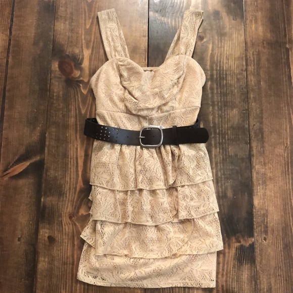 Dresses & Skirts - 🌟3x Host Pick🌟 Tan Layered Dress